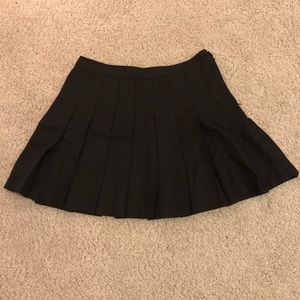 Forever 21 Black Pleated Skirt